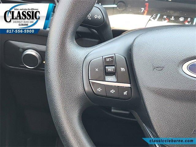 Photo of 2022 White Ford Escape