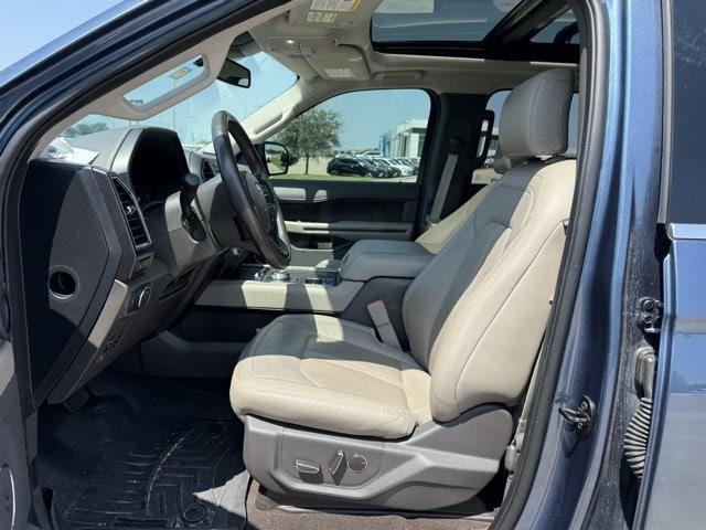 Photo of 2020 Blue Ford Expedition