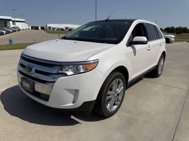 Photo of 2013 White Ford Edge
