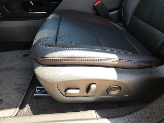 Photo of 2025 Black Chevrolet Equinox EV