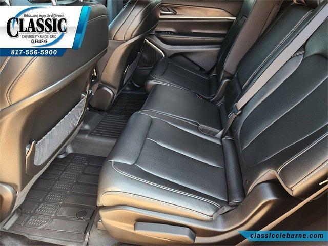 Photo of 2025 Silver Jeep Grand Cherokee L