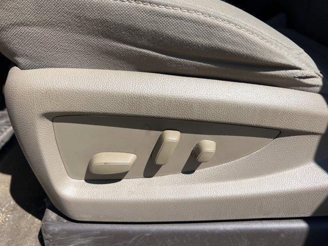 Photo of 2017 Summit White Chevrolet Silverado 1500