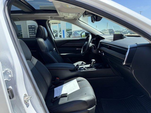 Photo of 2025 White Mazda CX-50