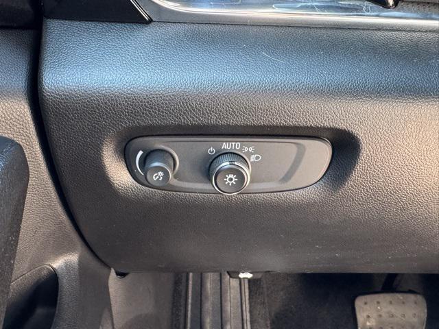 Photo of 2023 Sterling Gray Metallic Chevrolet Traverse