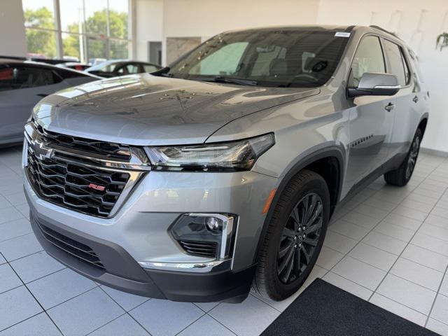 Photo of 2023 Sterling Gray Metallic Chevrolet Traverse