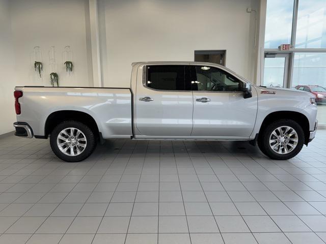 Photo of 2022 Silver Ice Metallic Chevrolet Silverado 1500