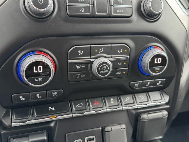 Photo of 2022 Silver Ice Metallic Chevrolet Silverado 1500