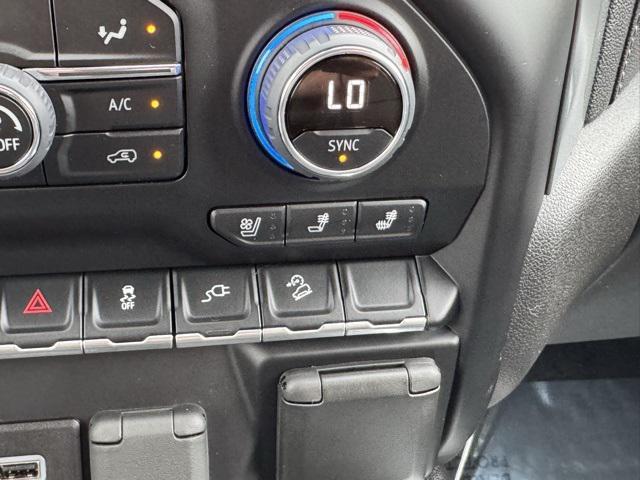 Photo of 2022 Silver Ice Metallic Chevrolet Silverado 1500