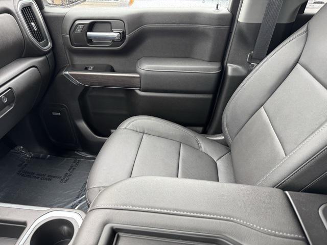 Photo of 2022 Silver Ice Metallic Chevrolet Silverado 1500