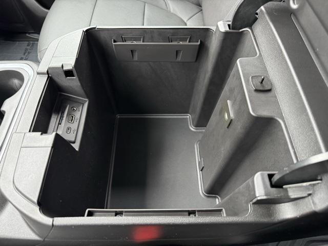 Photo of 2022 Silver Ice Metallic Chevrolet Silverado 1500