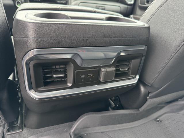 Photo of 2022 Silver Ice Metallic Chevrolet Silverado 1500