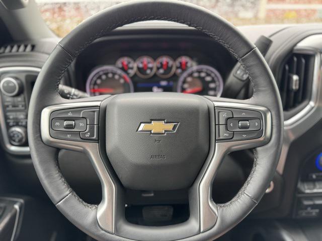 Photo of 2022 Silver Ice Metallic Chevrolet Silverado 1500