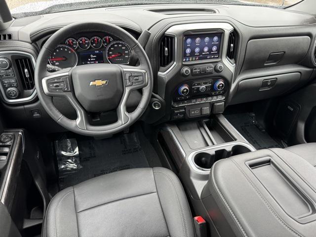 Photo of 2022 Silver Ice Metallic Chevrolet Silverado 1500