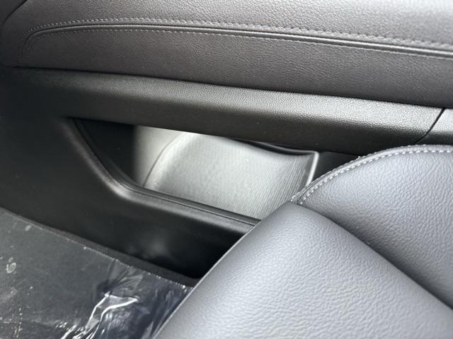 Photo of 2025 Argent Silver Metallic Cadillac XT6