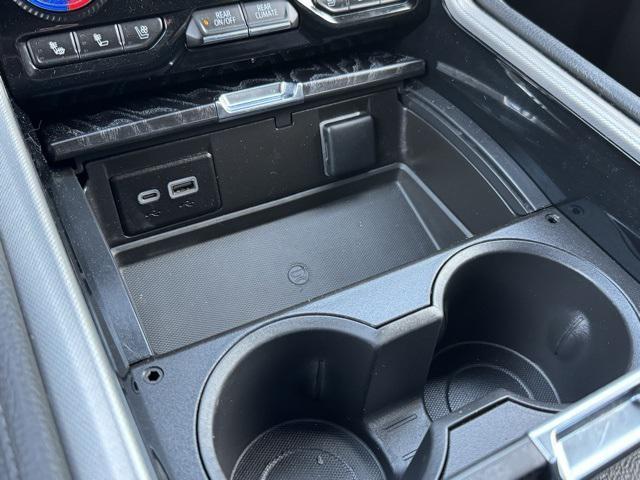 Photo of 2023 Onyx Black GMC Yukon XL