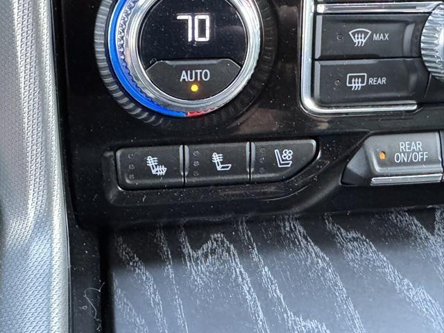 Photo of 2023 Onyx Black GMC Yukon XL