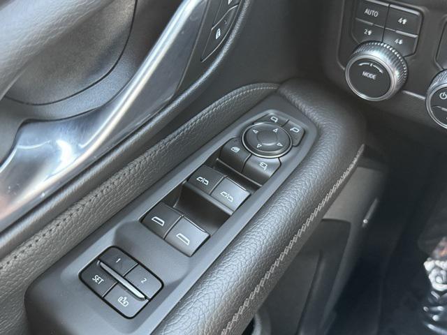 Photo of 2023 Onyx Black GMC Yukon XL