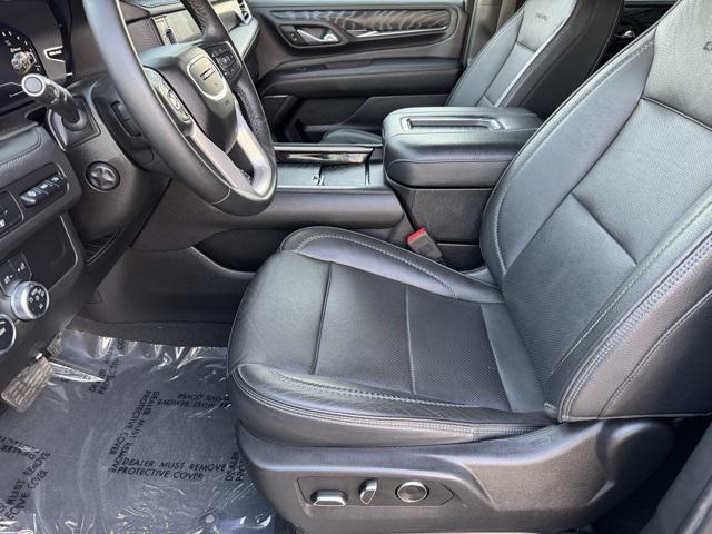 Photo of 2023 Onyx Black GMC Yukon XL