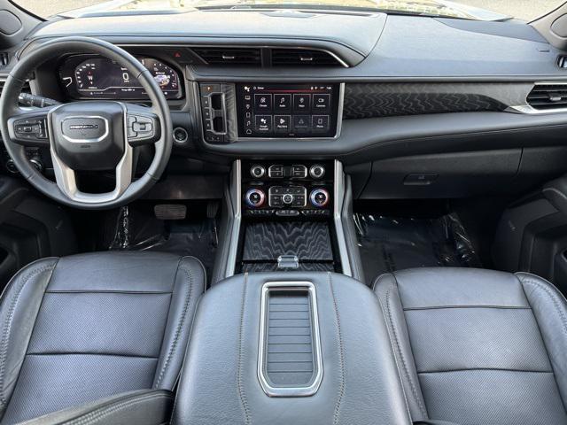 Photo of 2023 Onyx Black GMC Yukon XL