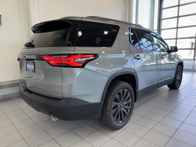 Photo of 2023 Silver Chevrolet Traverse