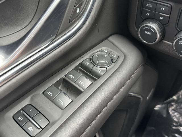 Photo of 2022 Iridescent Pearl Tricoat Chevrolet Tahoe