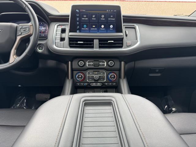 Photo of 2022 Iridescent Pearl Tricoat Chevrolet Tahoe