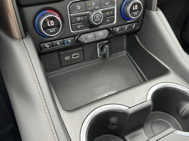 Photo of 2022 Iridescent Pearl Tricoat Chevrolet Tahoe