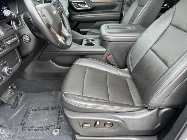 Photo of 2022 Iridescent Pearl Tricoat Chevrolet Tahoe
