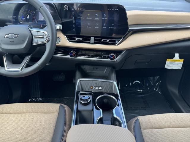 Photo of 2026 Polar White Chevrolet Equinox