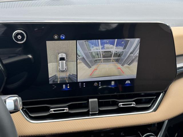 Photo of 2026 Polar White Chevrolet Equinox