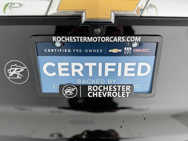 Photo of 2023 Mosaic Black Metallic Chevrolet Traverse