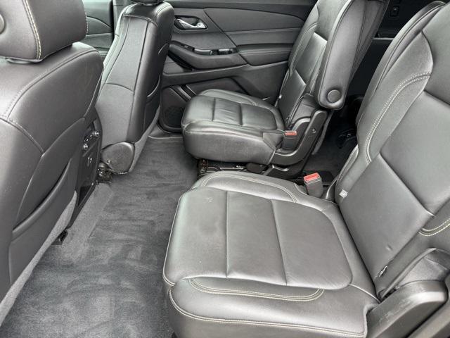 Photo of 2023 Mosaic Black Metallic Chevrolet Traverse