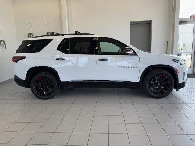 Photo of 2023 Summit White Chevrolet Traverse