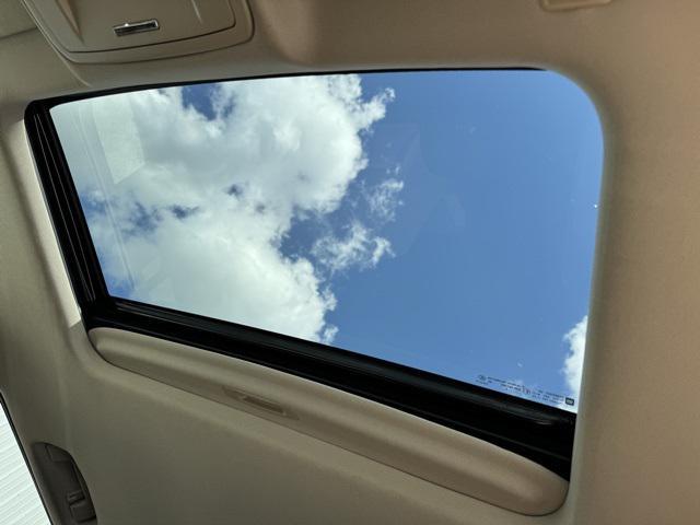 Photo of 2019 White Frost Tricoat GMC Sierra 2500
