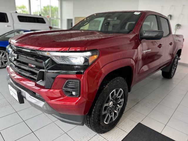 Photo of 2025 Radiant Red Chevrolet Colorado