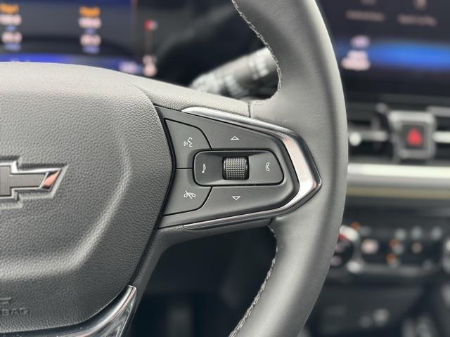 Photo of 2025 Iridescent Pearl Tricoat Chevrolet Trailblazer