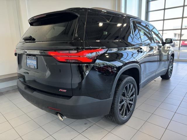 Photo of 2023 Mosaic Black Metallic Chevrolet Traverse