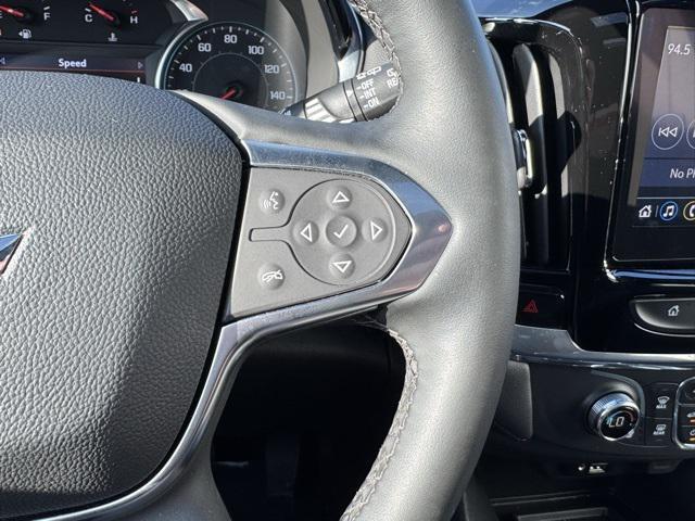 Photo of 2023 Mosaic Black Metallic Chevrolet Traverse