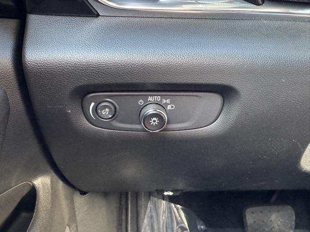 Photo of 2023 Mosaic Black Metallic Chevrolet Traverse