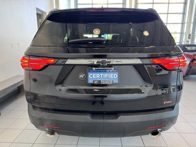 Photo of 2023 Mosaic Black Metallic Chevrolet Traverse