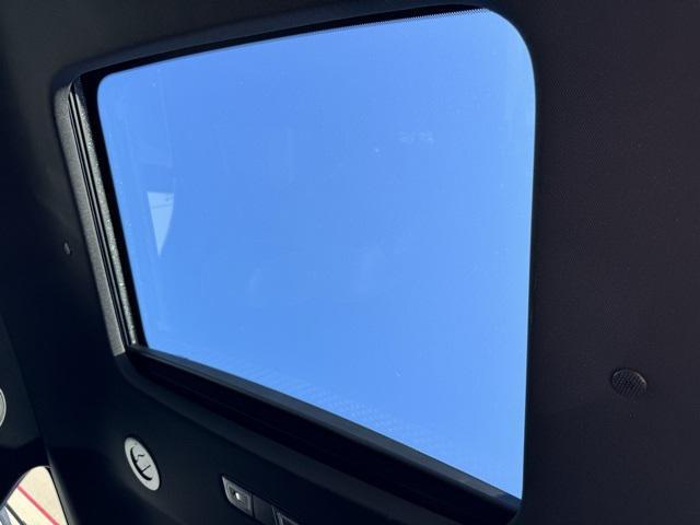 Photo of 2023 Mosaic Black Metallic Chevrolet Traverse
