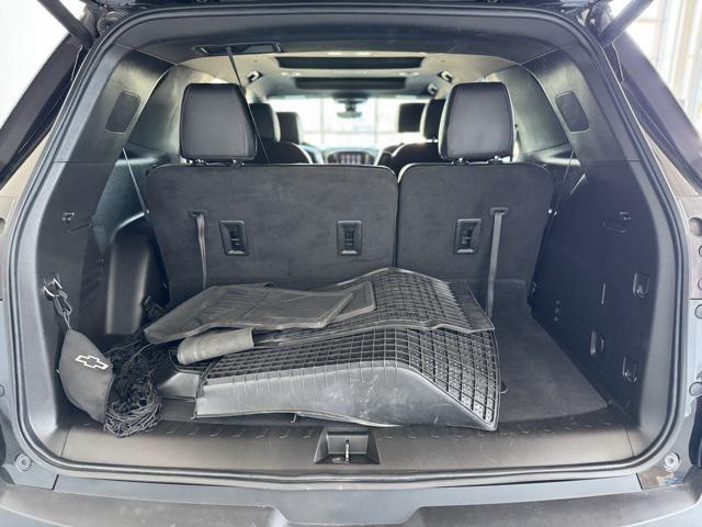 Photo of 2023 Mosaic Black Metallic Chevrolet Traverse