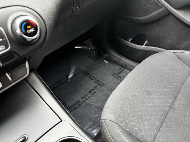 Photo of 2020 Ebony Black Kia Sorento