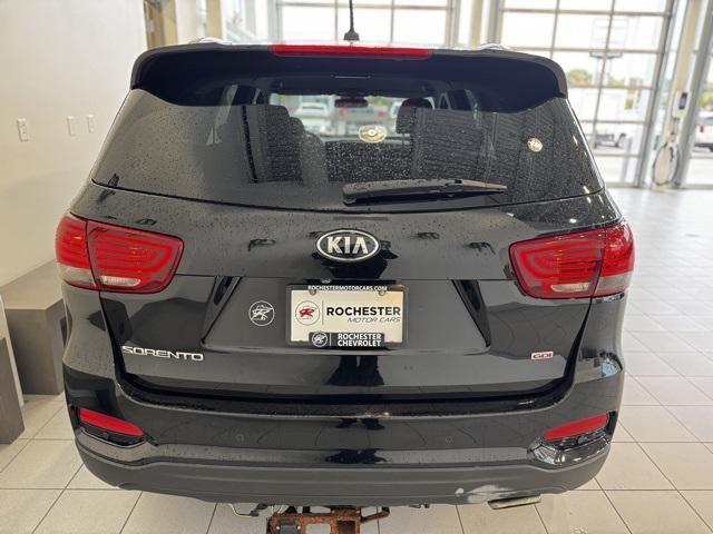Photo of 2020 Ebony Black Kia Sorento