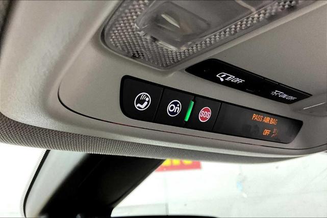 Photo of 2020 Summit White GMC Acadia