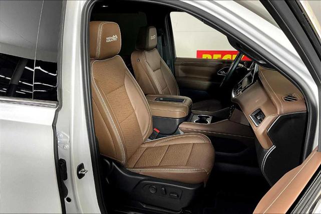 Photo of 2023 Iridescent Pearl Tricoat Chevrolet Tahoe