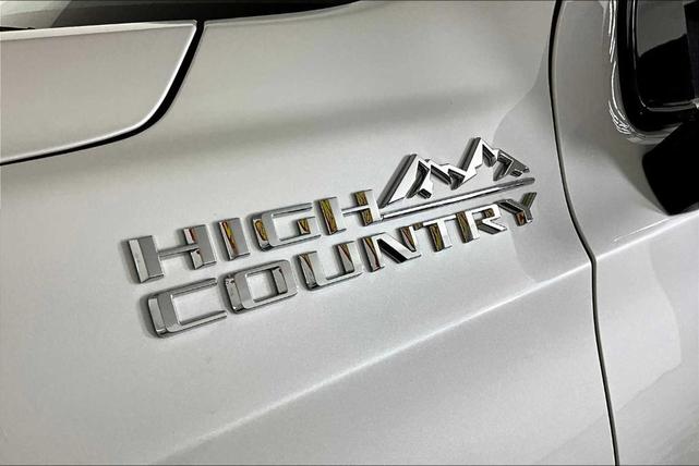 Photo of 2023 Iridescent Pearl Tricoat Chevrolet Tahoe