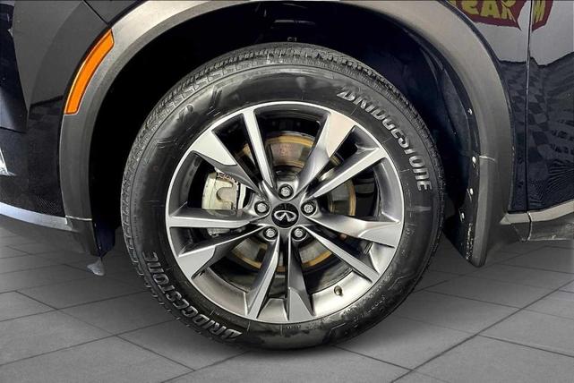 Photo of 2023 Mineral Black INFINITI QX60