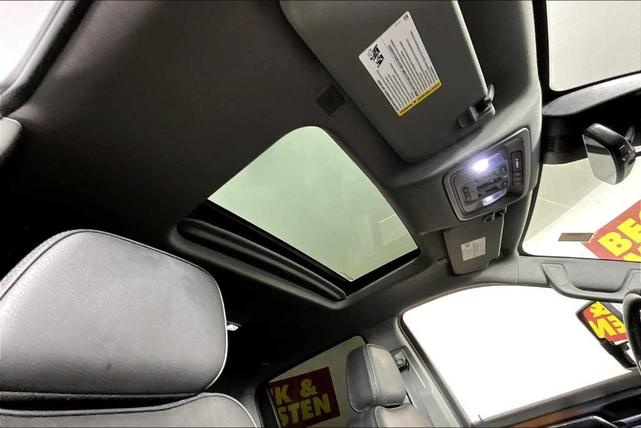 Photo of 2024 Onyx Black GMC Sierra 2500