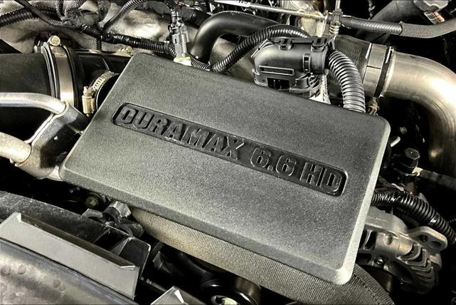 Photo of 2024 Onyx Black GMC Sierra 2500
